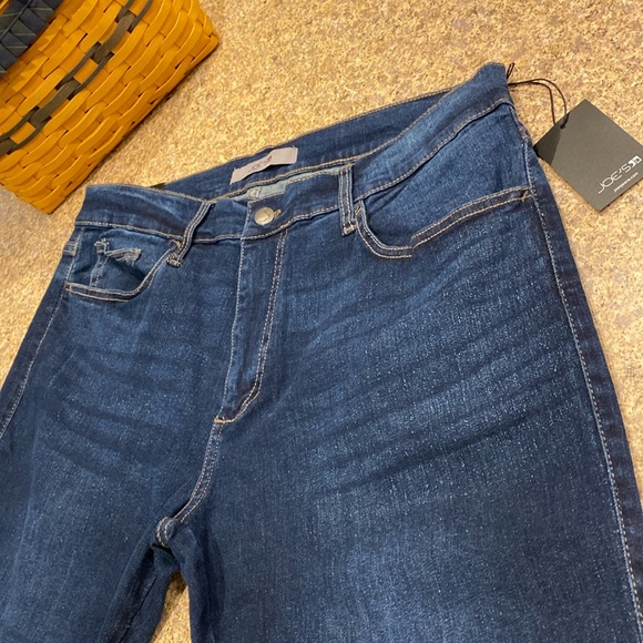 Joe's Jeans Other - NWT Joe’s Jeans The Brixton Straight + Narrow Size 34